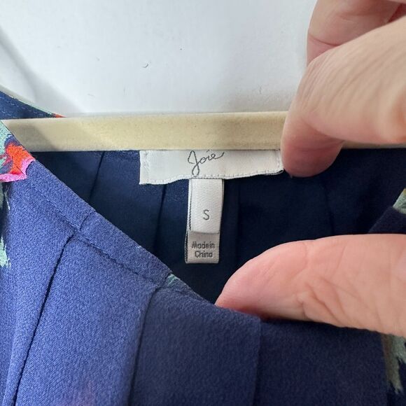 Joie Navy Anatase 2pc SET Floral Print Silk Top ( S ) Lanina Floral Short ( M ) - Picture 6 of 14